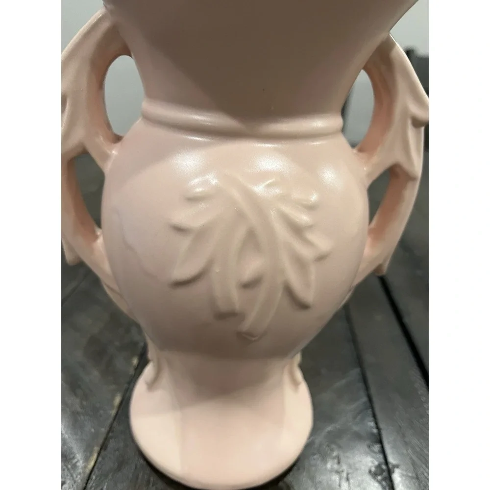 Vintage McCoy Pottery Double Handle Salmon Pink Vase 9